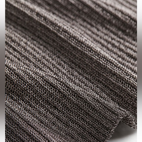 Metallic Rib-Knot Top - Picture 2 of 4